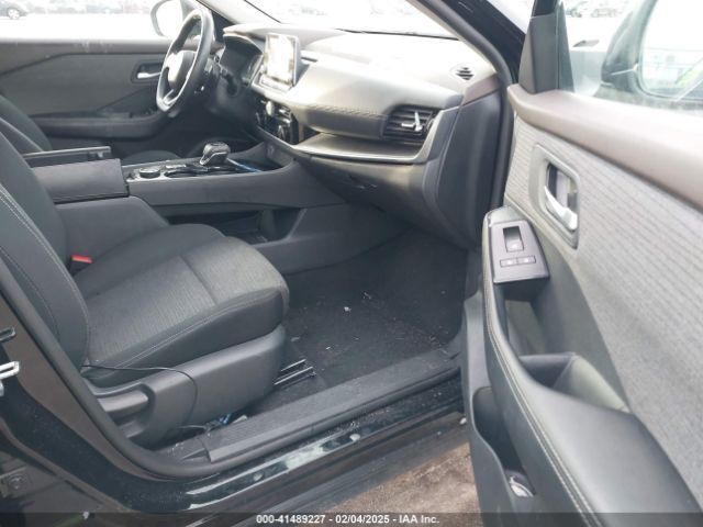 5N1AT3BB8MC732601 Nissan Rogue
