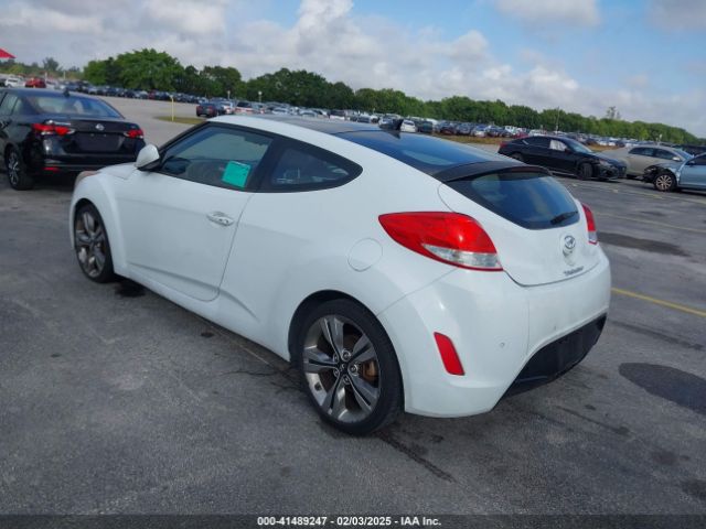KMHTC6AD9EU200668 Hyundai Veloster Base W/gray