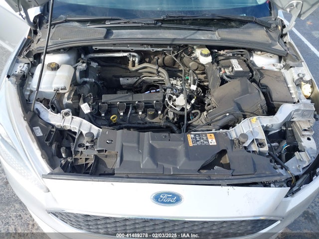 1FADP3F28HL300313 Ford FOCUS SE