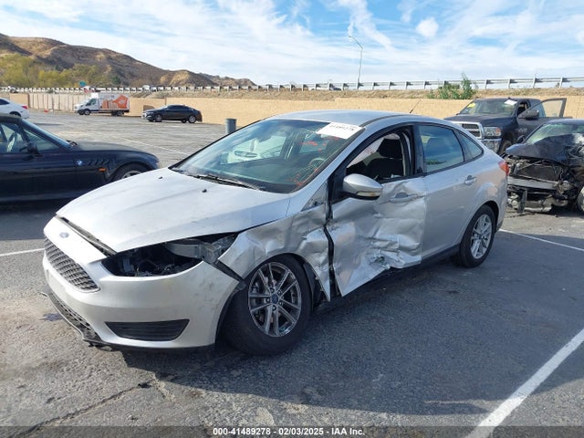 1FADP3F28HL300313 Ford FOCUS SE