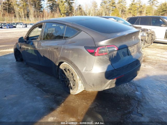 7SAYGDEE1NF481396 Tesla Model Y Long Range Dual Motor All-wheel Drive