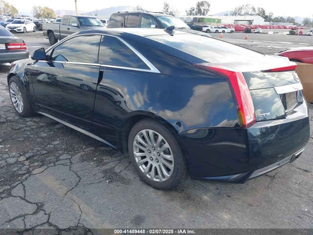 2011 CADILLAC CTS 1G6DP1ED1B0105974 Photo 2