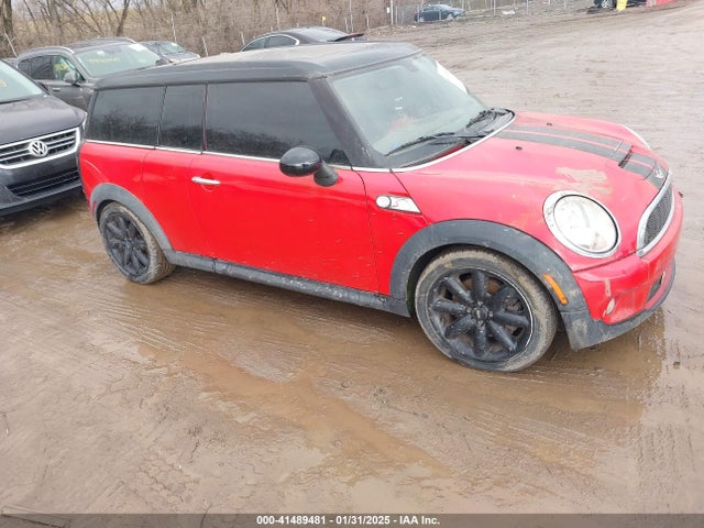 2008 MINI COOPER S CLUBMAN WMWMM33568TP88336 Photo 0