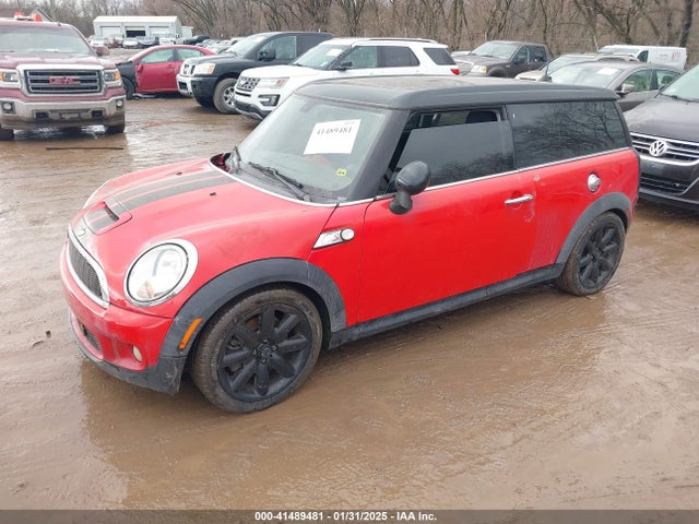 2008 MINI COOPER S CLUBMAN WMWMM33568TP88336 Photo 1