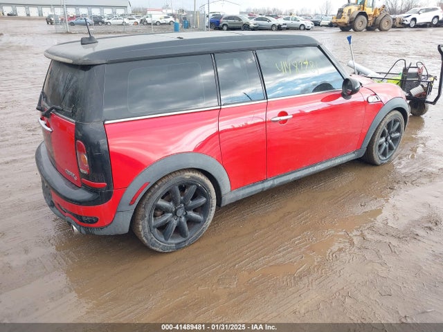 2008 MINI COOPER S CLUBMAN WMWMM33568TP88336 Photo 3
