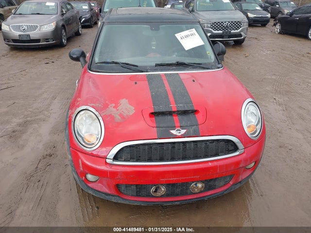 2008 MINI COOPER S CLUBMAN WMWMM33568TP88336 Photo 5
