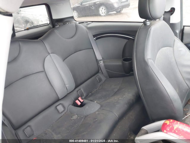 2008 MINI COOPER S CLUBMAN WMWMM33568TP88336 Photo 7