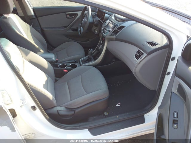 Hyundai ELANTRA SE 2015 5NPDH4AE5FH576013 Image 5
