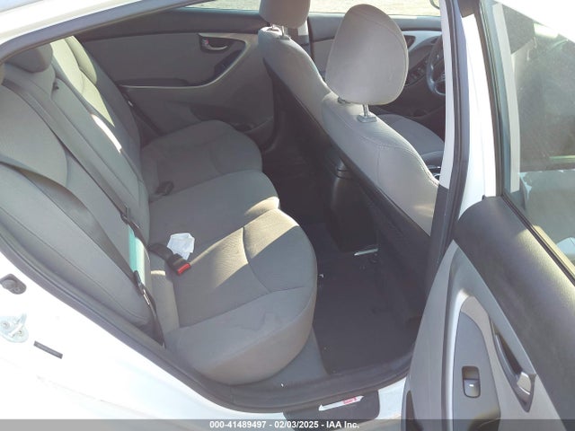 Hyundai ELANTRA SE 2015 5NPDH4AE5FH576013 Image 8