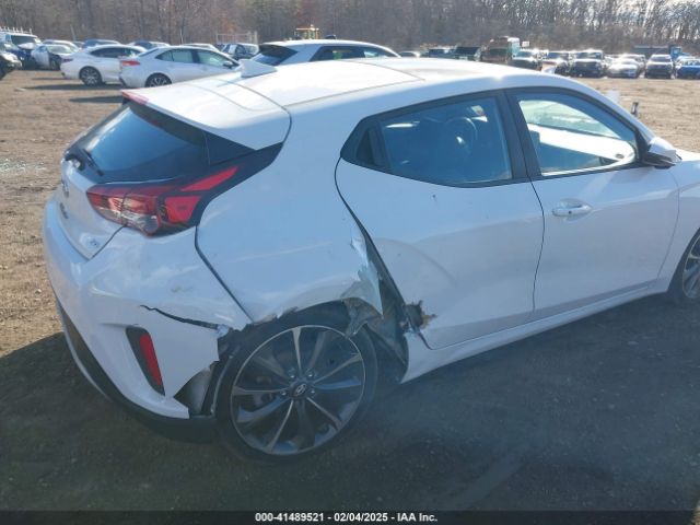 KMHTG6AF9KU005011 Hyundai Veloster 2.0 Premium