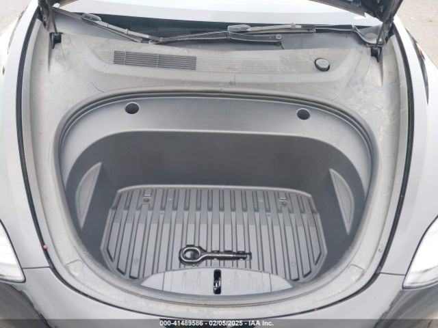 5YJ3E1EA0PF587656 Tesla Model 3 Rear-wheel Drive