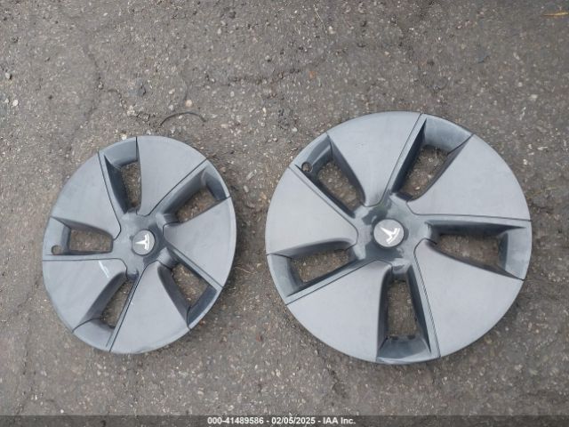 5YJ3E1EA0PF587656 Tesla Model 3 Rear-wheel Drive