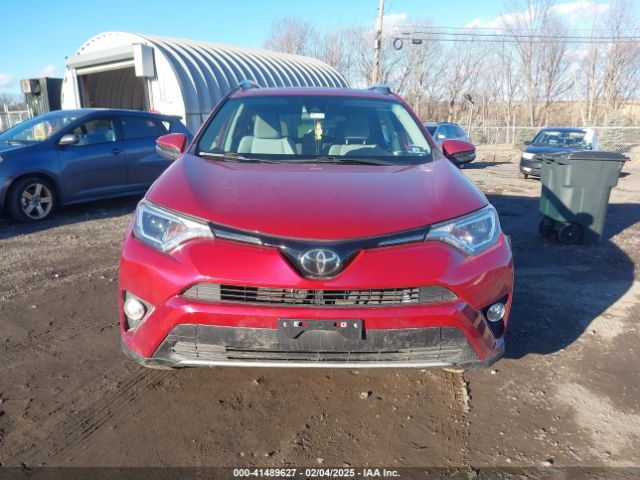 2T3RFREV7JW857444 Toyota Rav4 Adventure/xle