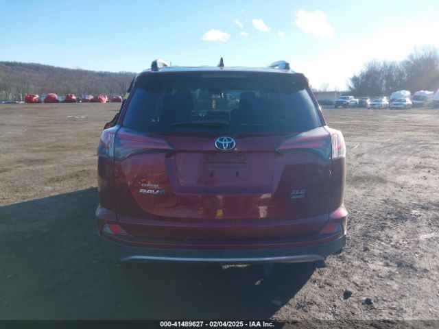 2T3RFREV7JW857444 Toyota Rav4 Adventure/xle