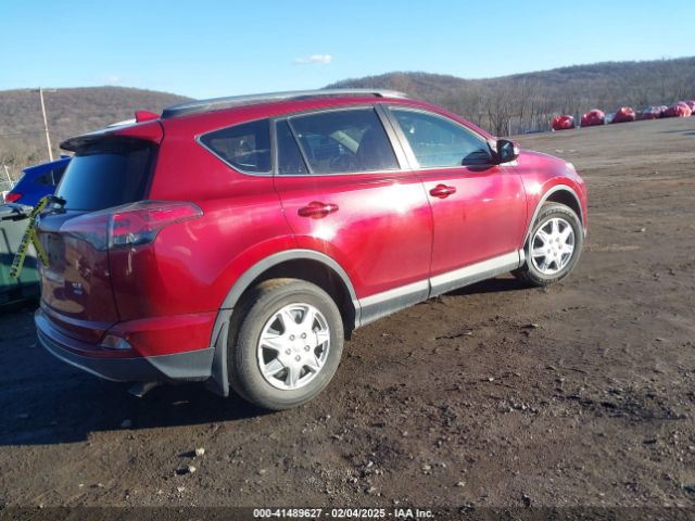 2T3RFREV7JW857444 Toyota Rav4 Adventure/xle