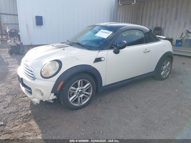 2012 MINI COOPER WMWSX1C57CT300037 Photo 1