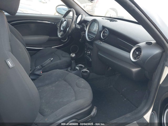 2012 MINI COOPER WMWSX1C57CT300037 Photo 4