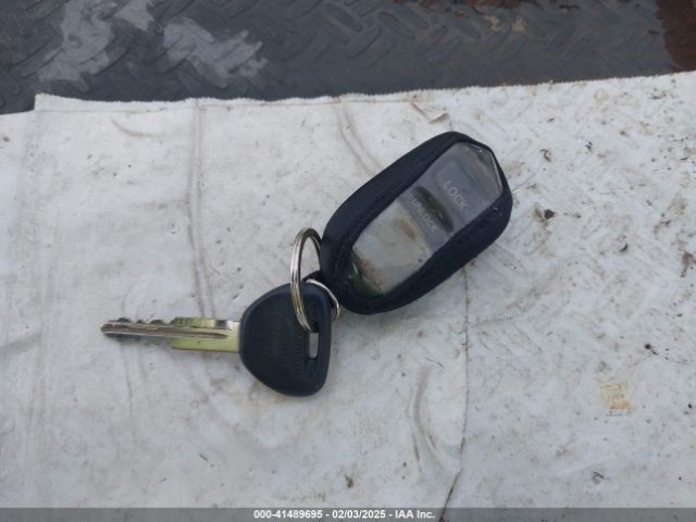 2003 MITSUBISHI OUTLANDER JA4LZ31G03U106035 Photo 10