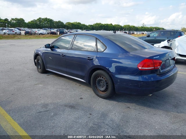 Aukcja sprzedaży 2013 Volkswagen Passat 2.5l S, vin: 1VWAP7A37DC053930, numer aukcji: 41489731