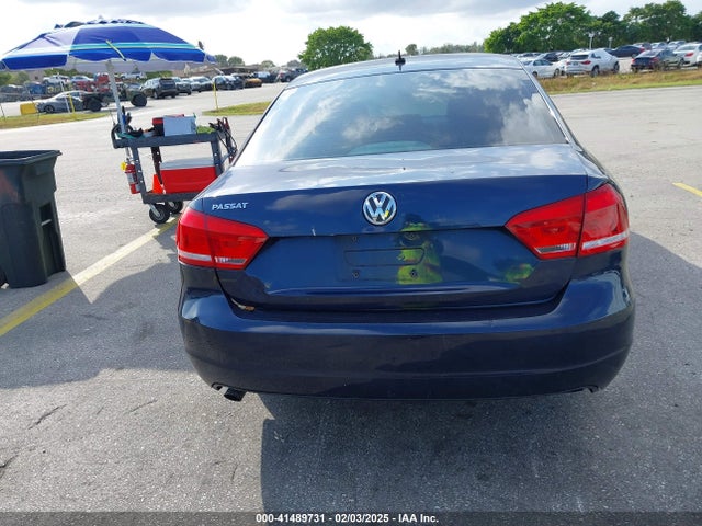 Aukcja sprzedaży 2013 Volkswagen Passat 2.5l S, vin: 1VWAP7A37DC053930, numer aukcji: 41489731