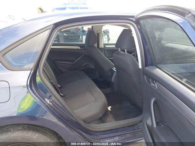 Aukcja sprzedaży 2013 Volkswagen Passat 2.5l S, vin: 1VWAP7A37DC053930, numer aukcji: 41489731