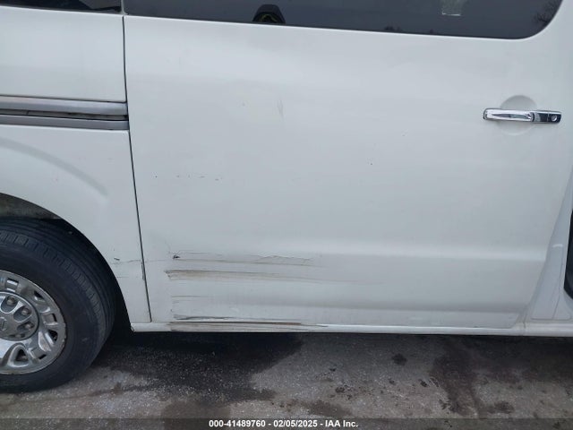 5BZBF0AA8FN850680 Nissan Nv Passenger Nv3500 Hd Sv V6