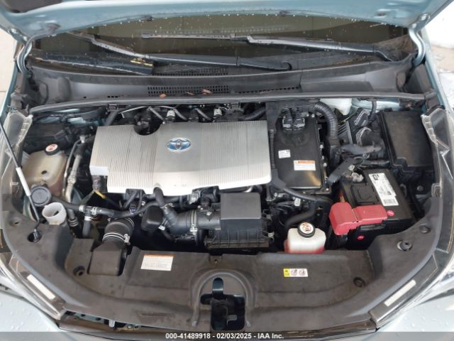 JTDKARFU8J3553032 Toyota Prius Three Touring