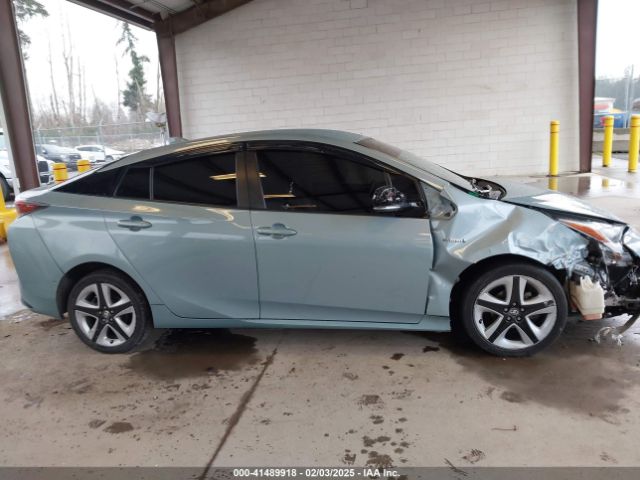 JTDKARFU8J3553032 Toyota Prius Three Touring