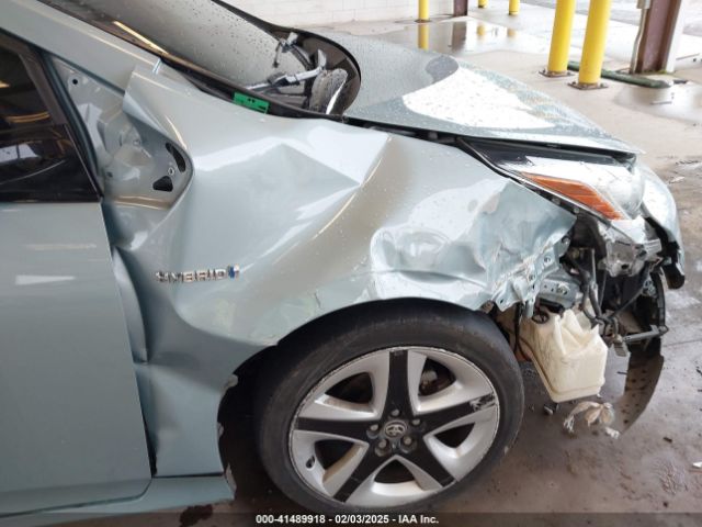 JTDKARFU8J3553032 Toyota Prius Three Touring