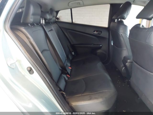 JTDKARFU8J3553032 Toyota Prius Three Touring
