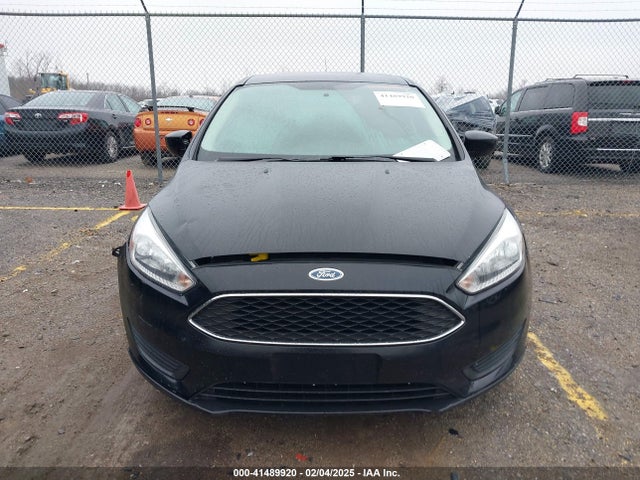 Ford FOCUS SE 2018 1FADP3K28JL281919 Image 12