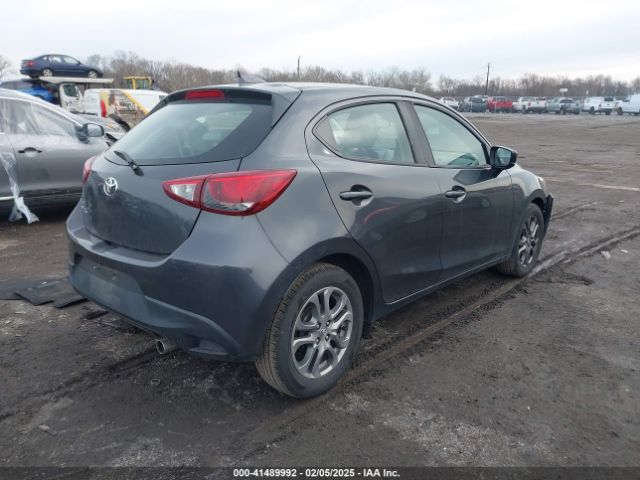 3MYDLBJV5LY709971 Toyota YARIS LE