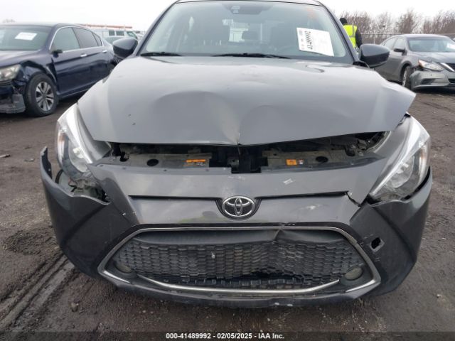 3MYDLBJV5LY709971 Toyota YARIS LE