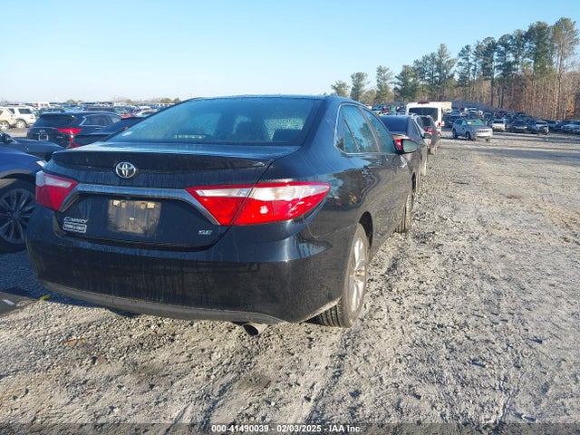 4T1BF1FK4HU383222 Toyota CAMRY SE