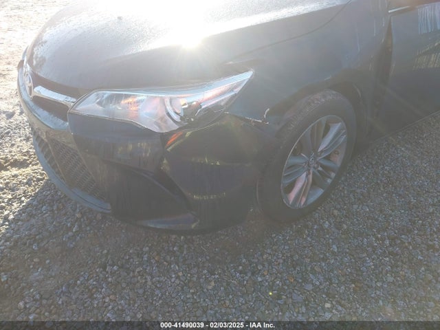 4T1BF1FK4HU383222 Toyota CAMRY SE