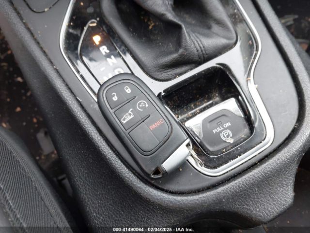 2019 JEEP CHEROKEE 1C4PJMDX9KD292527 Photo 10
