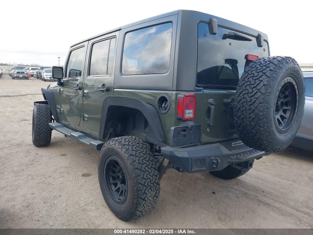 1C4BJWDG5FL697687 Jeep Wrangler Unlimited Sport