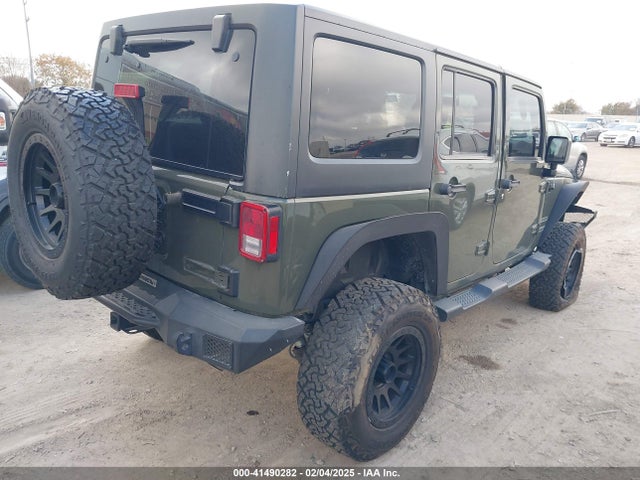 1C4BJWDG5FL697687 Jeep Wrangler Unlimited Sport