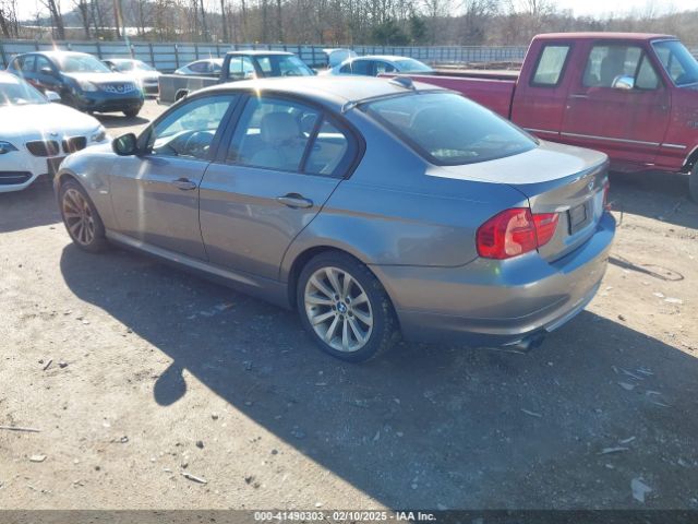 2011 BMW 328I WBAPH7C54BE676753 Photo 2