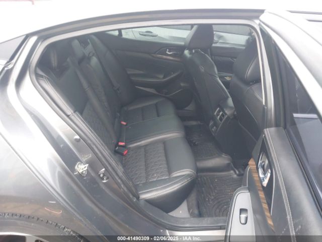 1N4AA6AP7JC390262 Nissan Maxima 3.5 Platinum
