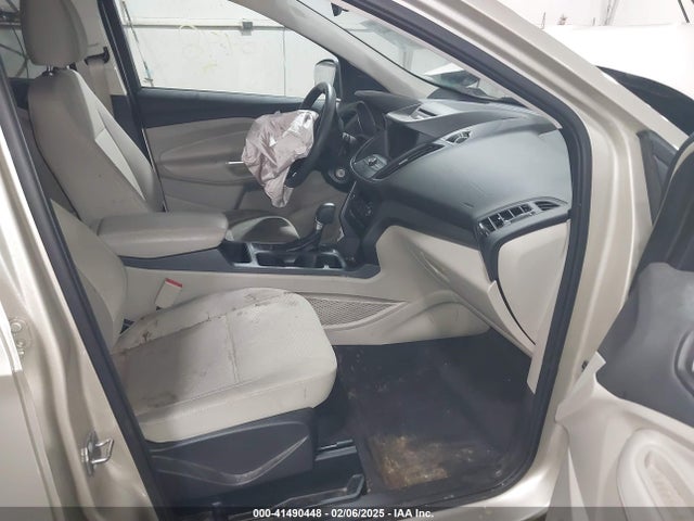 1FMCU9GD9HUE03991 Ford ESCAPE SE