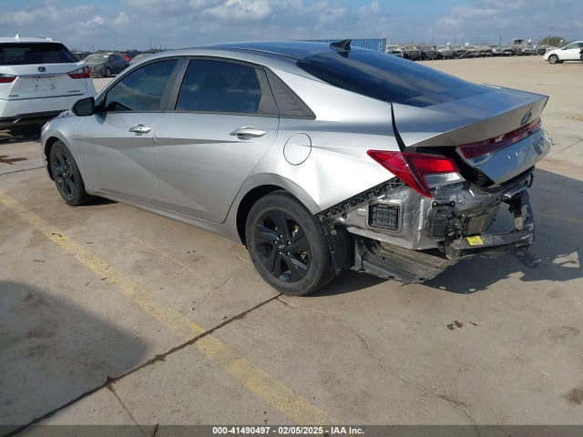 5NPLS4AG5MH044224 Hyundai ELANTRA SEL