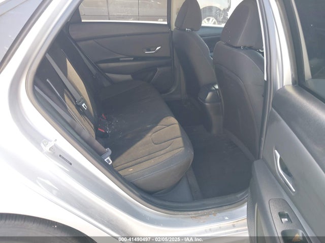 5NPLS4AG5MH044224 Hyundai ELANTRA SEL
