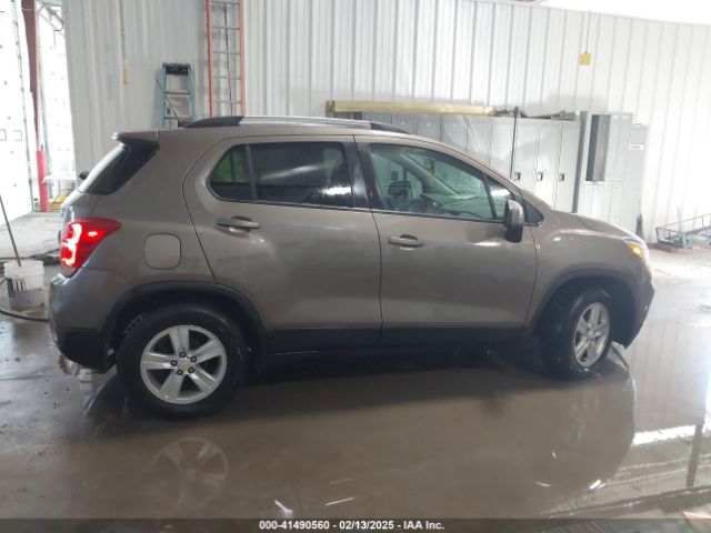 KL7CJLSM2MB369543 Chevrolet Trax Fwd Lt