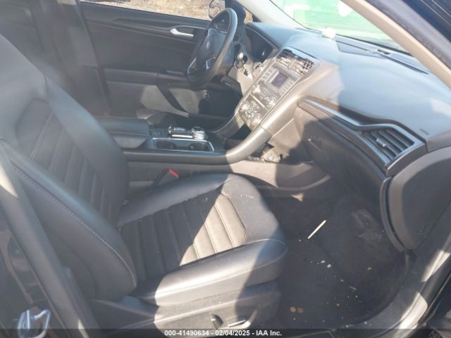 3FA6P0LUXJR131707 Ford Fusion Hybrid Se