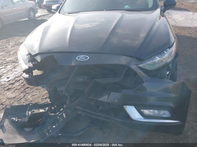 3FA6P0LUXJR131707 Ford Fusion Hybrid Se
