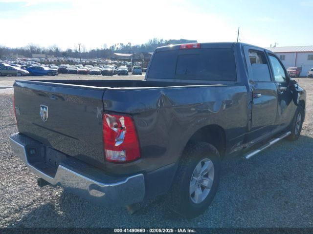 2017 RAM 1500 1C6RR6TT3HS768794 Photo 3
