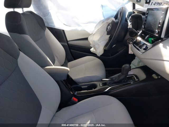 5YFEPMAE1MP199803 Toyota COROLLA LE