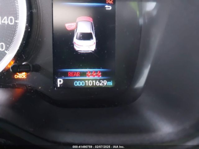 5YFEPMAE1MP199803 Toyota COROLLA LE