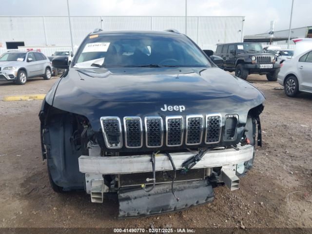 1C4PJLCB8KD147771 Jeep Cherokee Latitude Fwd